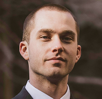 Thomas Whitfield, esperto analista di trading nei mercati delle criptovalute
